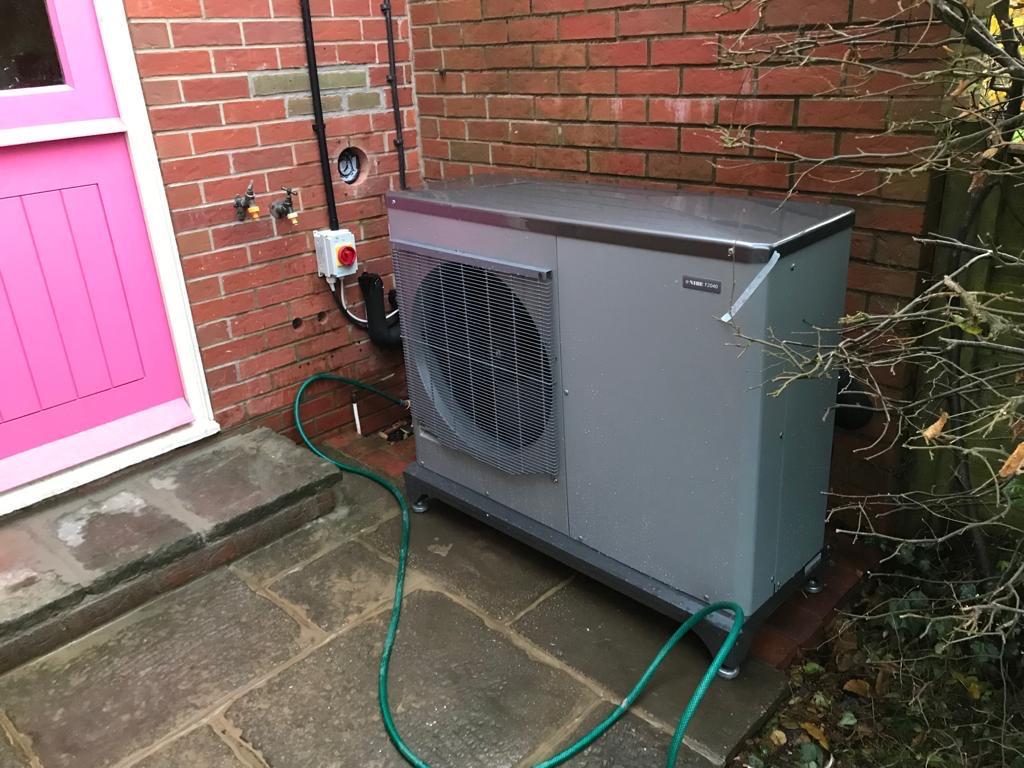 DHW cylinder connected to a heat pump