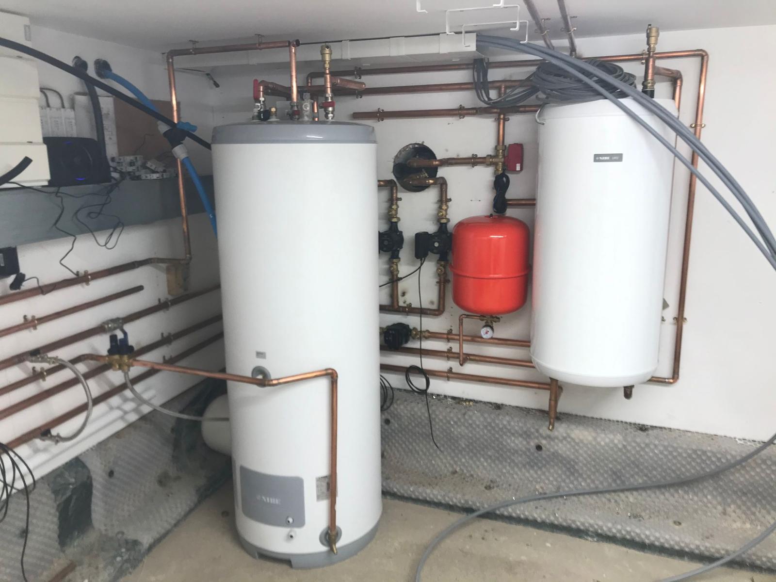 Ceiling supply diffuser